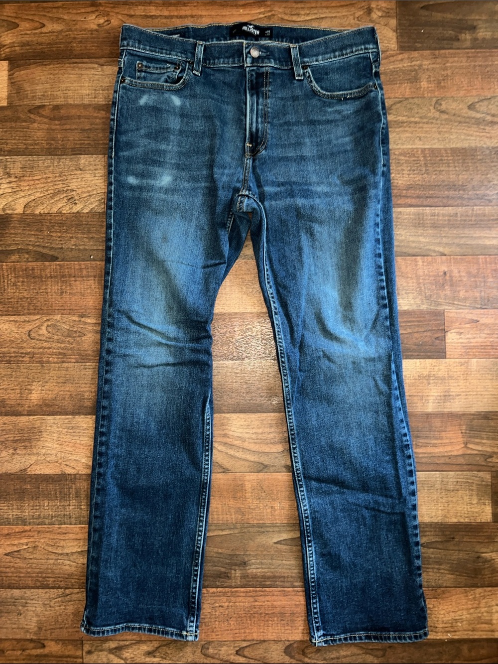 Hollister Men's Dark Blue Straight Jeans